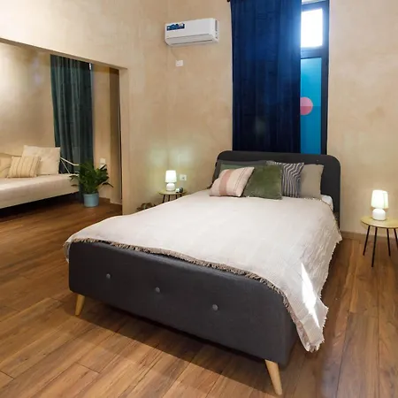 Sa 24 ベッド・アンド・ブレックファスト 3*