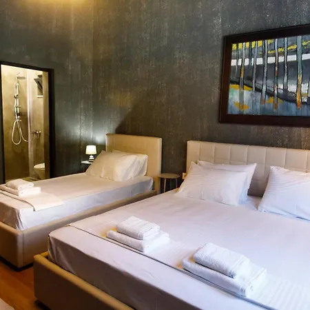 Sa 24 3* ティラナ