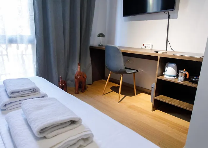 Sa 24 Oda ve Kahvaltı Tiran