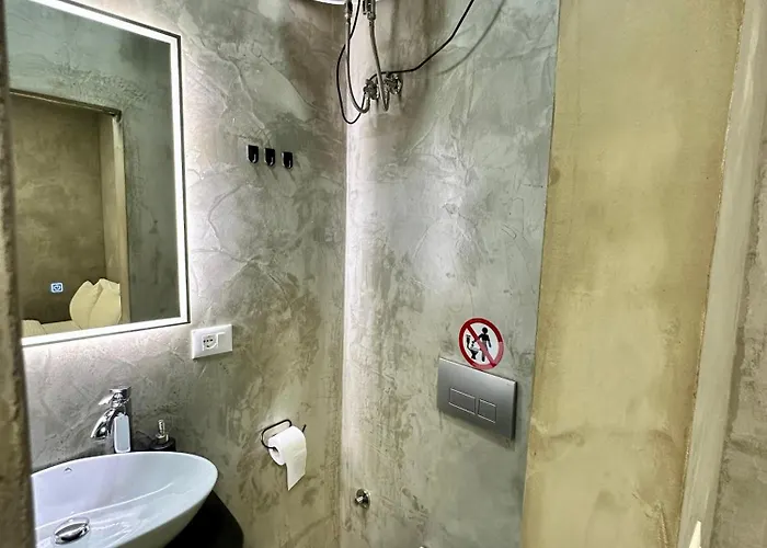 Sa 24 Oda ve Kahvaltı Tiran