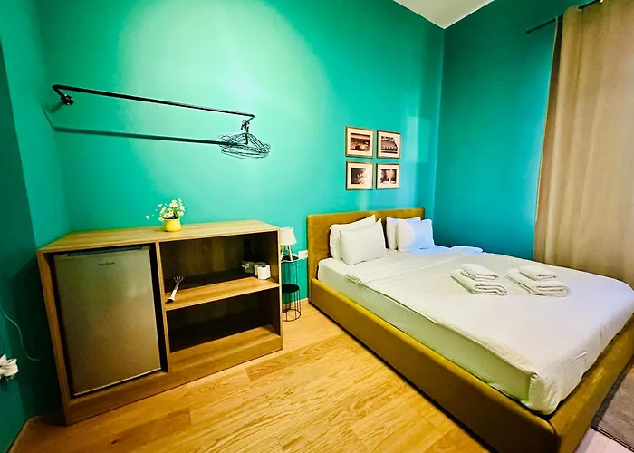 Sa 24 Oda ve Kahvaltı Tiran