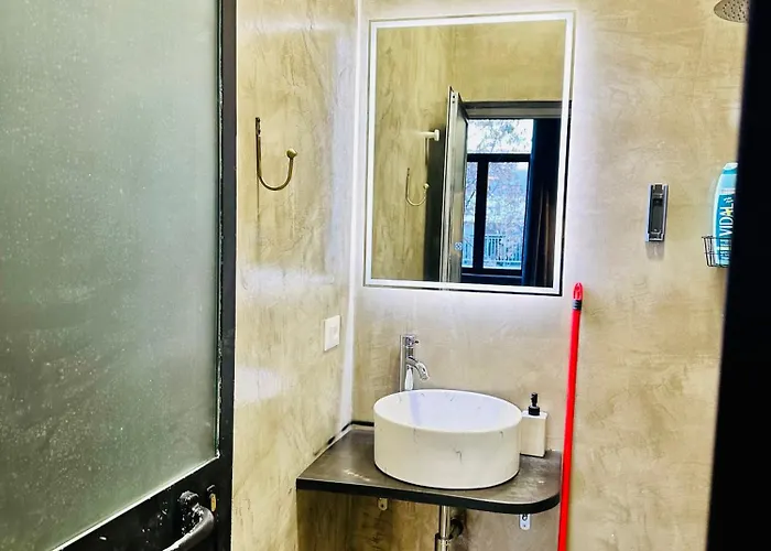 Oda ve Kahvaltı Sa 24