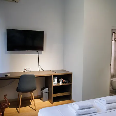 Sa 24 3* تيرانا